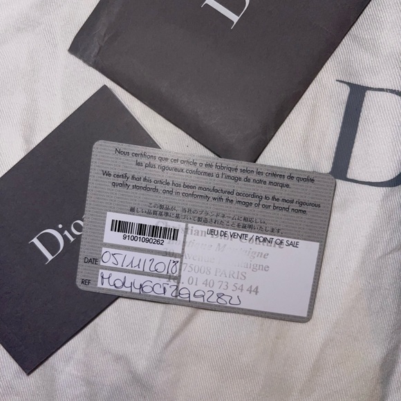 Iconic Dior saddle bag. Regular size. Comes with authenticity card and dust bag. - Picture 3 of 5